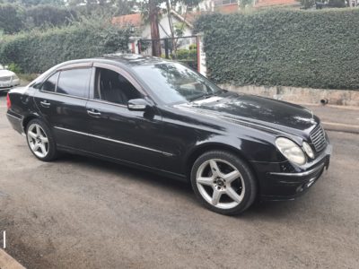 Elegant Mercedes Benz-E-350