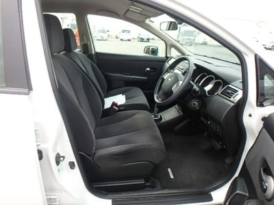 Nissan Tiida Latio year 2012 1500 cc petrol automatic transmission white color not used locally Ksh 655K