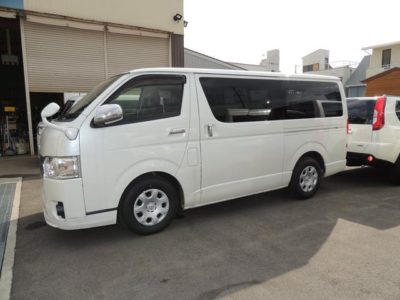 TOYOTA HIACE