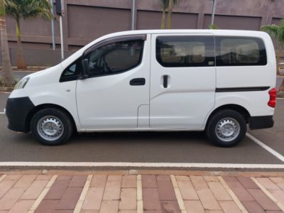 NISSAN NV200