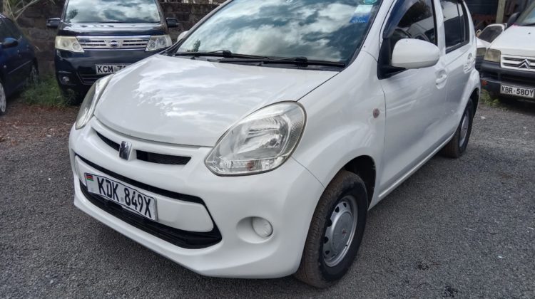 TOYOTA PASSO call 0748192326