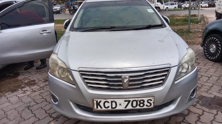 TOYOTA PREMIO call 0748192326